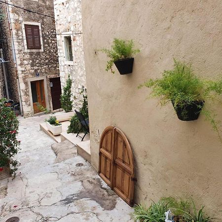Room With Shared Bathroom House Gorica Sibenik Ngoại thất bức ảnh